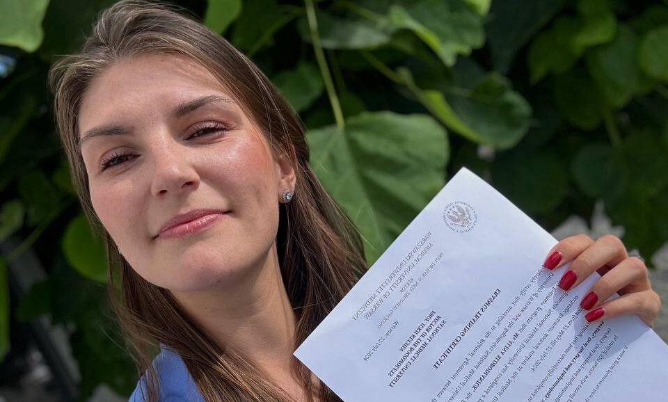 Аліна Слободянюк повернулася з Варшавського медичного університету