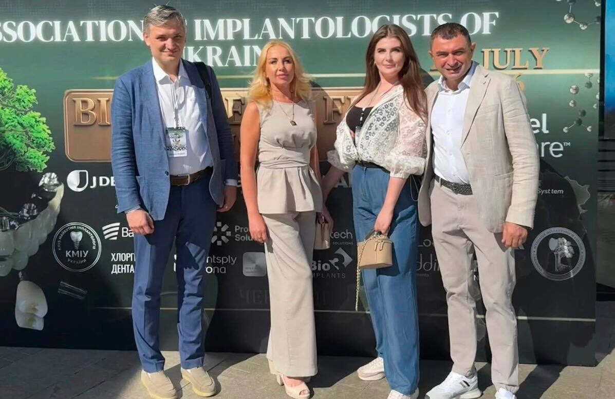 Представлення досвіду Кафедри на конференції Biomimetic FP1 у Чернівцях